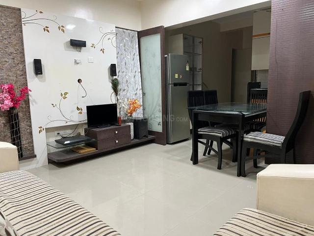 2 BHK Apartment in Kothrud for rent Pune. The reference number is 21104995