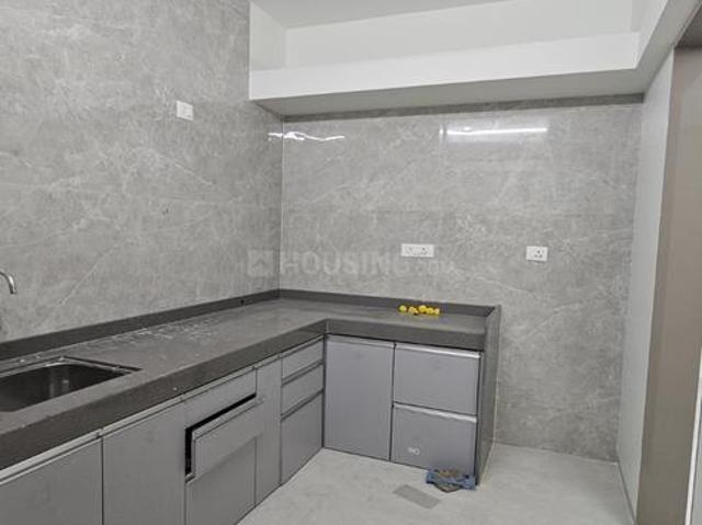 2 BHK Apartment in Kothrud for rent Pune. The reference number is 21129766