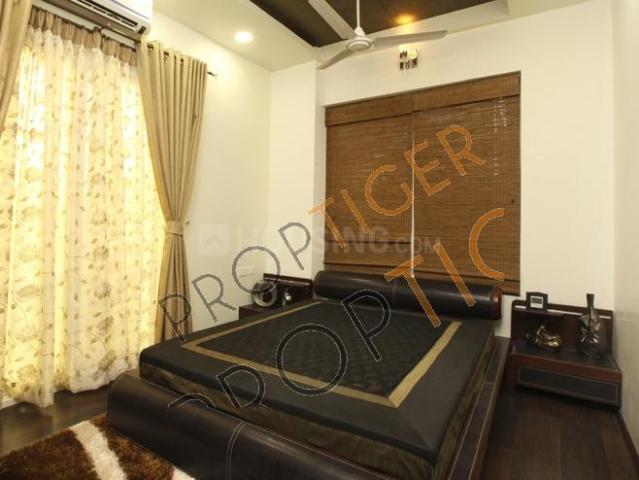 2 BHK Apartment in Kothrud for resale Pune. The reference number is 20668024