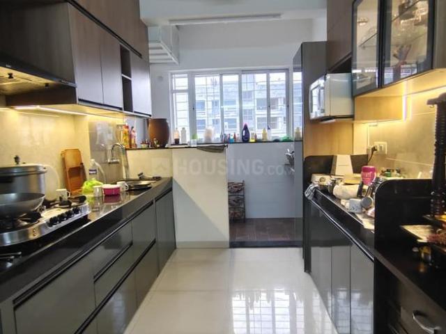 2 BHK Apartment in Kothrud for resale Pune. The reference number is 20060947