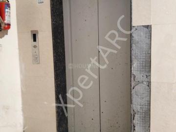 2 BHK Apartment in Kolar Road for resale Bhopal. The reference number is 20274859