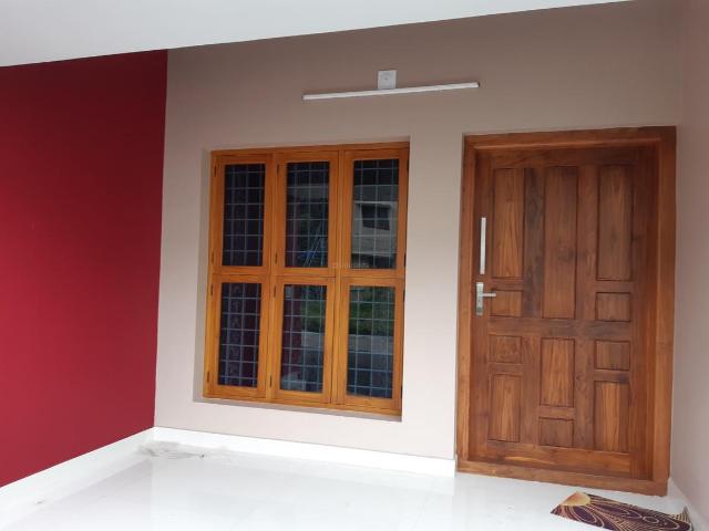 2 BHK Apartment in Kolazhy for rent Thrissur. The reference number is 9090346