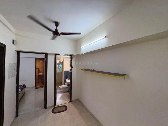 2 BHK Apartment in Kolshet for rent Thane. The reference number is 21089597