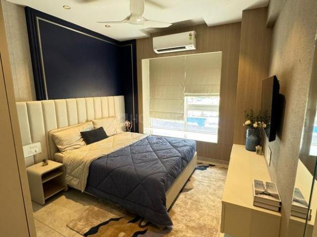 2 BHK Apartment in Kolshet for resale Thane. The reference number is 20704734