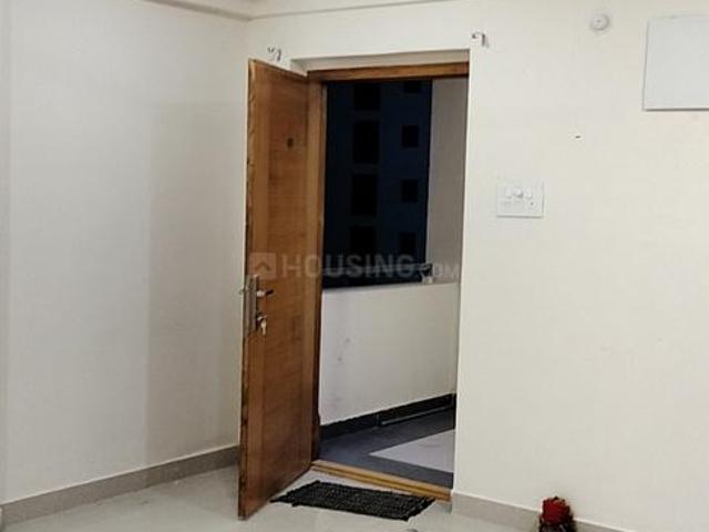 2 BHK Apartment in Kompally for rent Hyderabad. The reference number is 20585598