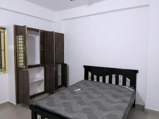 2 BHK Apartment in Kondapur for rent Hyderabad. The reference number is 16529630