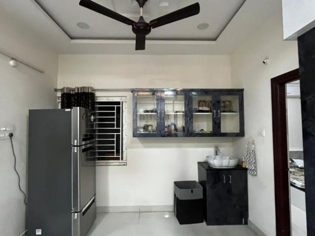 2 BHK Apartment in Kondapur for rent Hyderabad. The reference number is 20450225