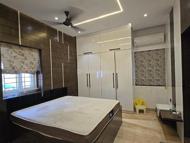 2 BHK Apartment in Kondapur for rent Hyderabad. The reference number is 20508604