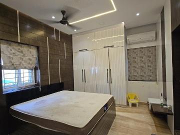2 BHK Apartment in Kondapur for rent Hyderabad. The reference number is 20508604