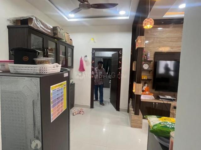 2 BHK Apartment in Kondapur for rent Hyderabad. The reference number is 20572528