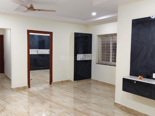 2 BHK Apartment in Kondapur for rent Hyderabad. The reference number is 20620751