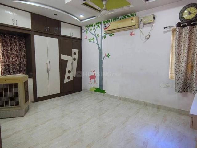 2 BHK Apartment in Kondapur for rent Hyderabad. The reference number is 20785111