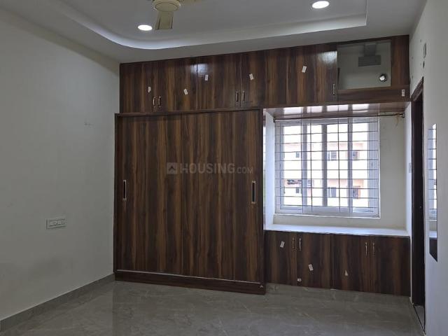 2 BHK Apartment in Kondapur for rent Hyderabad. The reference number is 20874922
