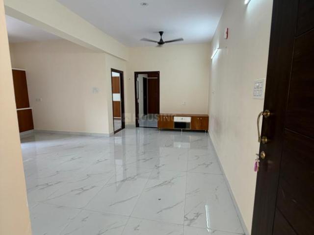 2 BHK Apartment in Kondapur for rent Hyderabad. The reference number is 20958677
