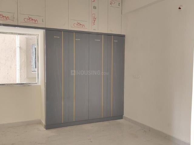 2 BHK Apartment in Kondapur for rent Hyderabad. The reference number is 20988444