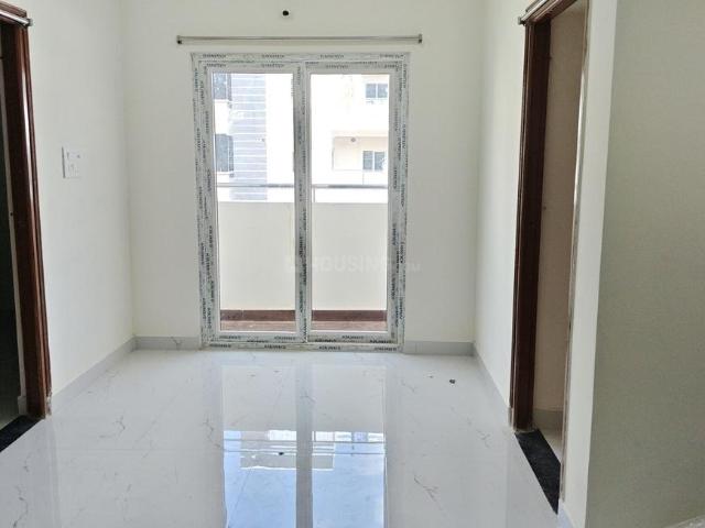 2 BHK Apartment in Kondapur for rent Hyderabad. The reference number is 21055336