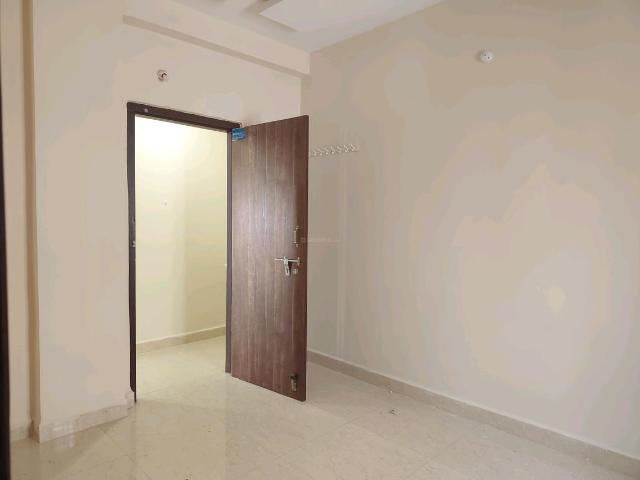 2 BHK Apartment in Kondapur for rent Hyderabad. The reference number is 21080356