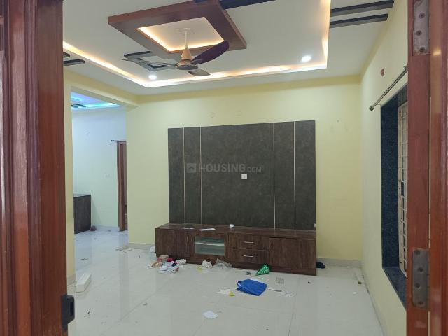 2 BHK Apartment in Kondapur for rent Hyderabad. The reference number is 21134593
