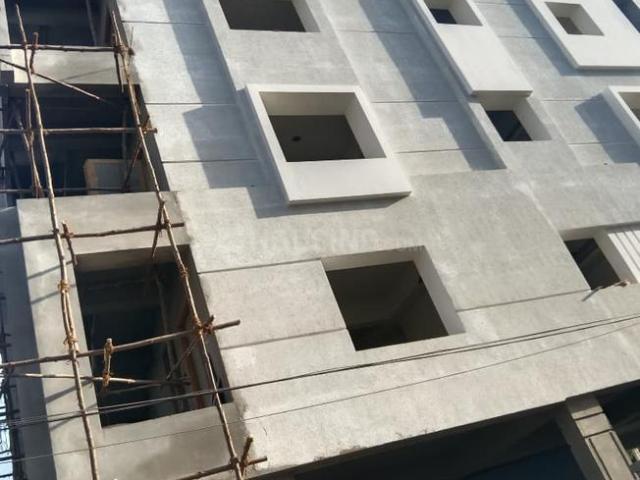 2 BHK Apartment in Kondapur for resale Hyderabad. The reference number is 20165820
