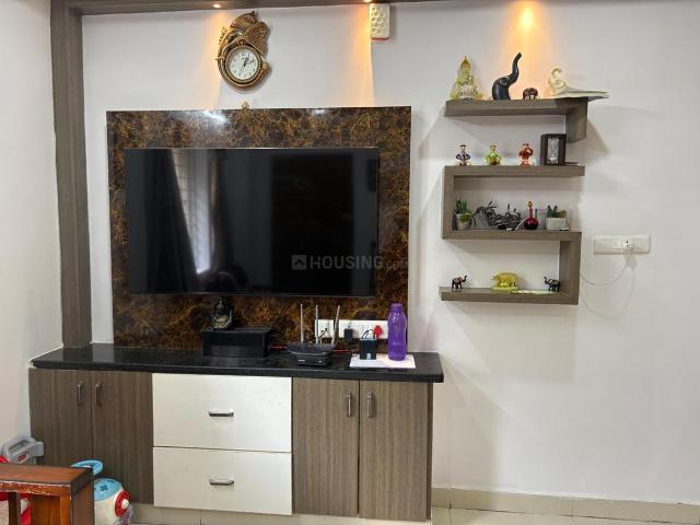 2 BHK Apartment in Kondapur for resale Hyderabad. The reference number is 21345878