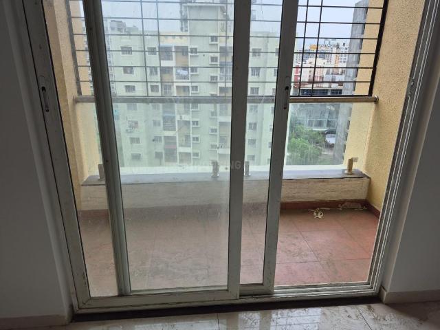 2 BHK Apartment in Kondhwa for rent Pune. The reference number is 19244650