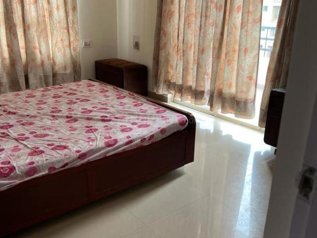 2 BHK Apartment in Kondhwa for rent Pune. The reference number is 20650139