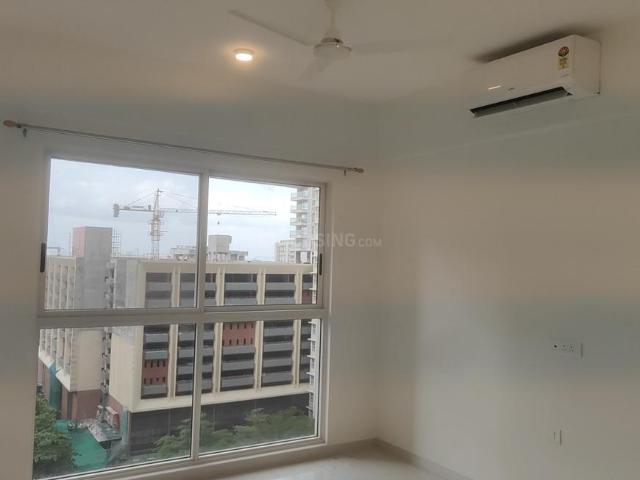 2 BHK Apartment in Kondhwa for rent Pune. The reference number is 20924265