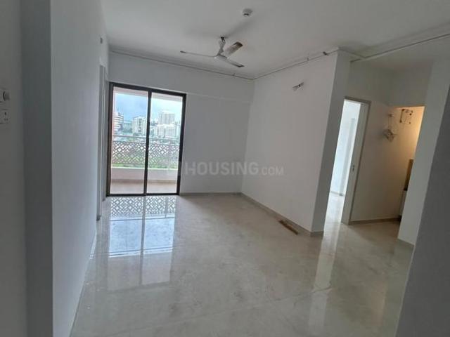 2 BHK Apartment in Kondhwa for rent Pune. The reference number is 20939904