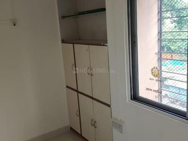 2 BHK Apartment in Kondhwa for rent Pune. The reference number is 21043215
