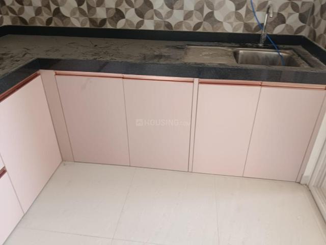 2 BHK Apartment in Kondhwa for rent Pune. The reference number is 21057550