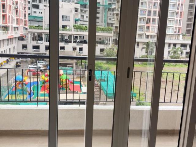 2 BHK Apartment in Kondhwa for rent Pune. The reference number is 21164701