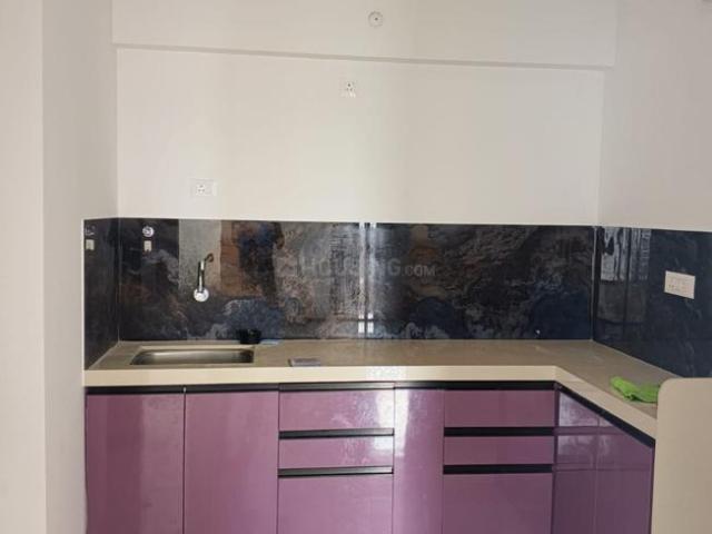 2 BHK Apartment in Kondhwa for rent Pune. The reference number is 21164751