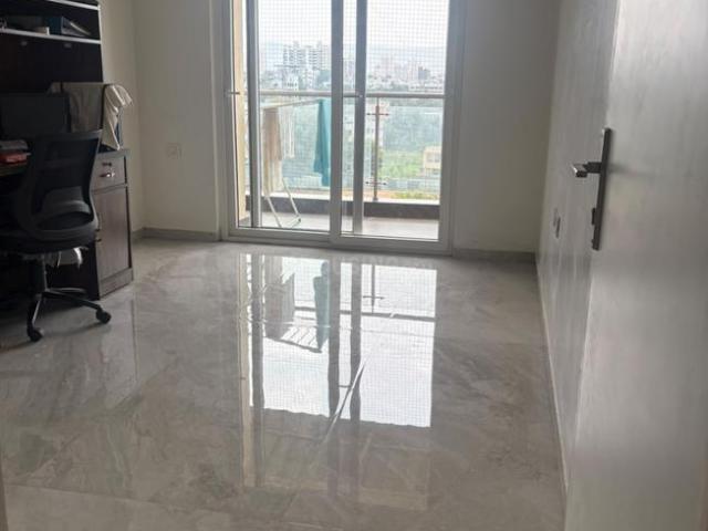 2 BHK Apartment in Kondhwa for rent Pune. The reference number is 21276406