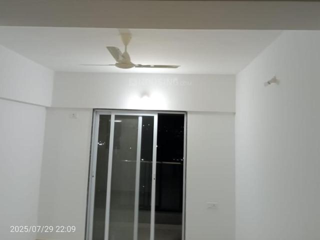 2 BHK Apartment in Kondhwa for resale Pune. The reference number is 20138891