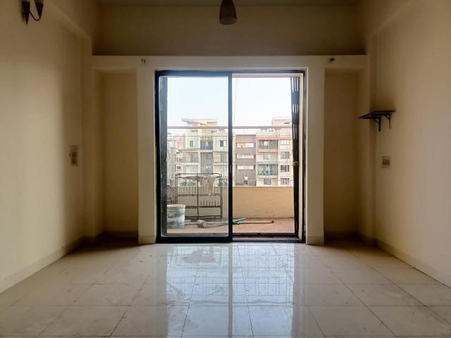 2 BHK Apartment in Kondhwa for resale Pune. The reference number is 21034562