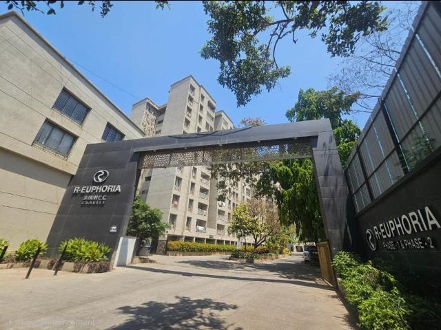 2 BHK Apartment in Kondhwa for resale Pune. The reference number is 21331458