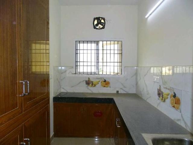 2 BHK Apartment in Korattur for resale Chennai. The reference number is 18044620