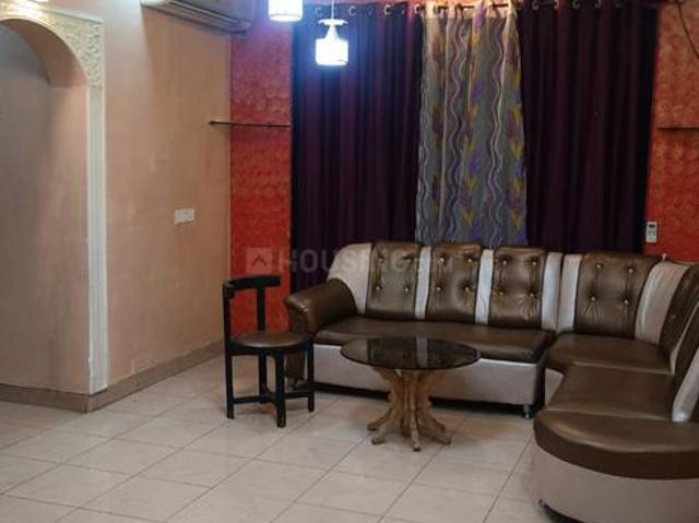 2 BHK Apartment in Koregaon Park for rent Pune. The reference number is 20172362