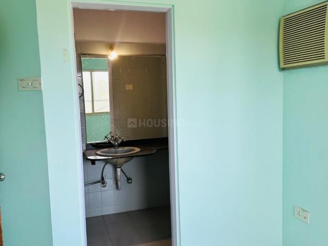 2 BHK Apartment in Koregaon Park for rent Pune. The reference number is 20265692