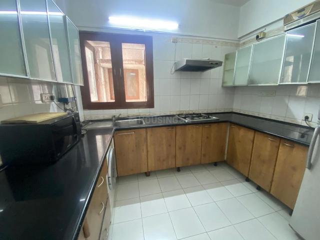 2 BHK Apartment in Koregaon Park for rent Pune. The reference number is 20463398