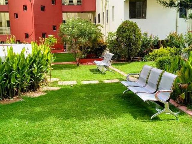 2 BHK Apartment in Koregaon Park for rent Pune. The reference number is 21366794