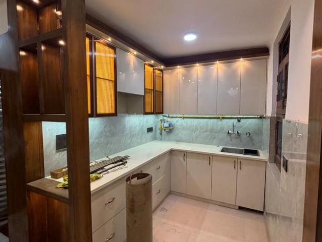 2 BHK Apartment in Kaushambi for rent Ghaziabad. The reference number is 20879984
