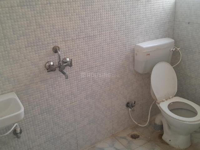 2 BHK Apartment in Kadarpur for rent Gurgaon. The reference number is 21196506
