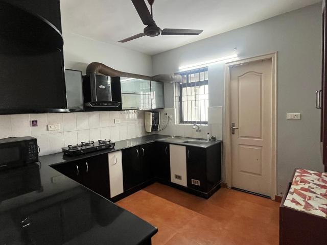 2 BHK Apartment in Kakkanad for resale Kochi. The reference number is 20269509