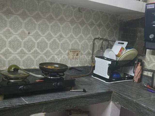 2 BHK Apartment in Kalkaji for rent New Delhi. The reference number is 21260588
