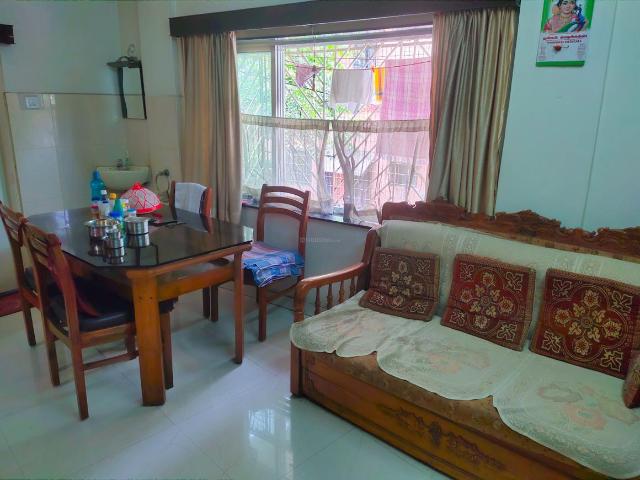 2 BHK Apartment in Kalighat for rent Kolkata. The reference number is 8933395