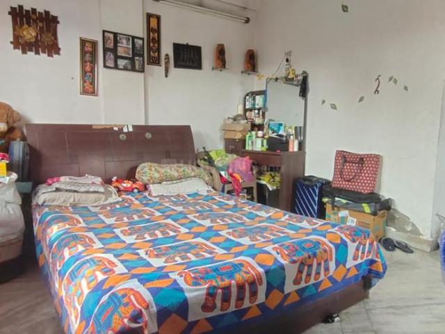 2 BHK Apartment in Kalighat for resale Kolkata. The reference number is 19101973