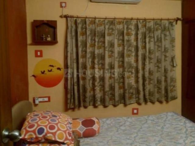 2 BHK Apartment in Kalighat for resale Kolkata. The reference number is 19923578