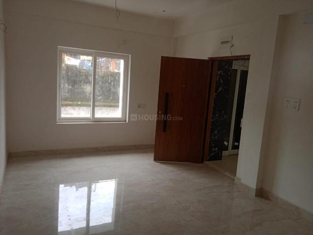 2 BHK Apartment in Kalighat for resale Kolkata. The reference number is 20987984