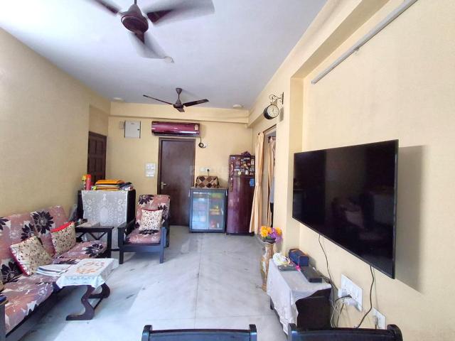 2 BHK Apartment in Kalighat for resale Kolkata. The reference number is 21087093